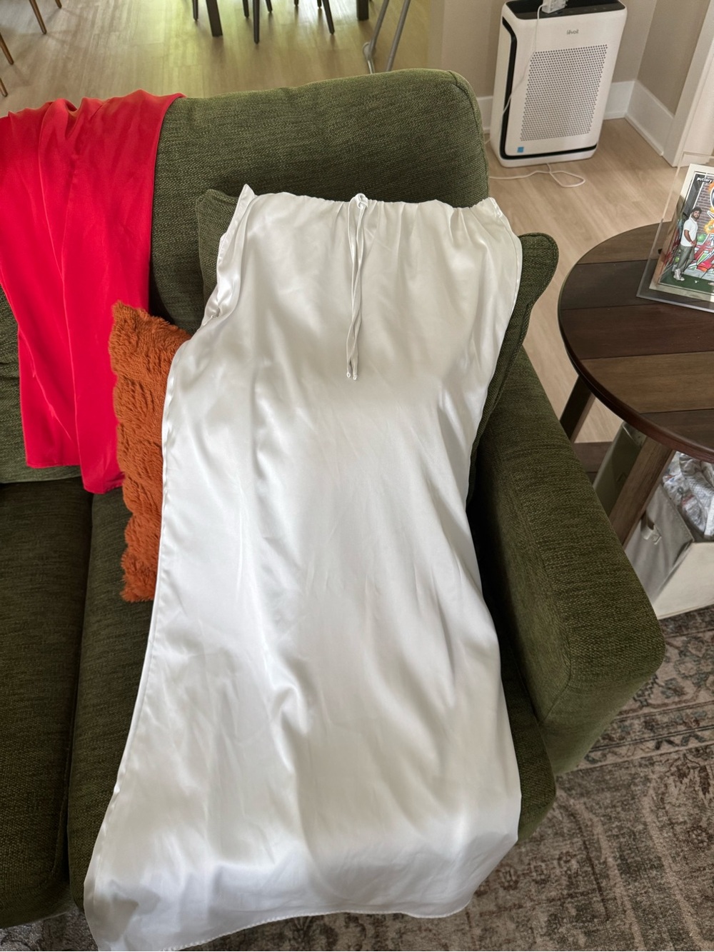 SHEIN Silky White Skirt with Drawstring Tie